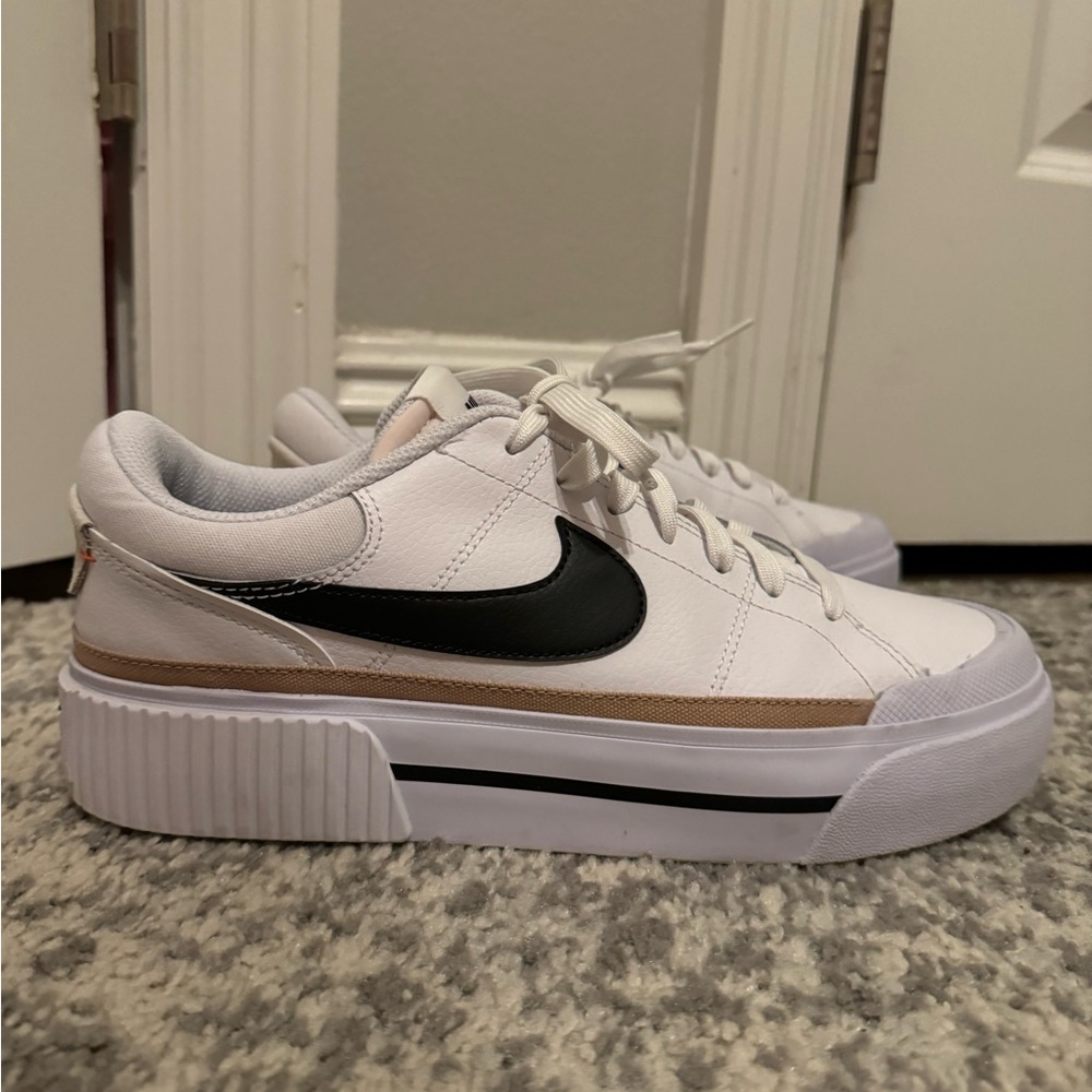 Women Nike court legacy lift platform sneakers